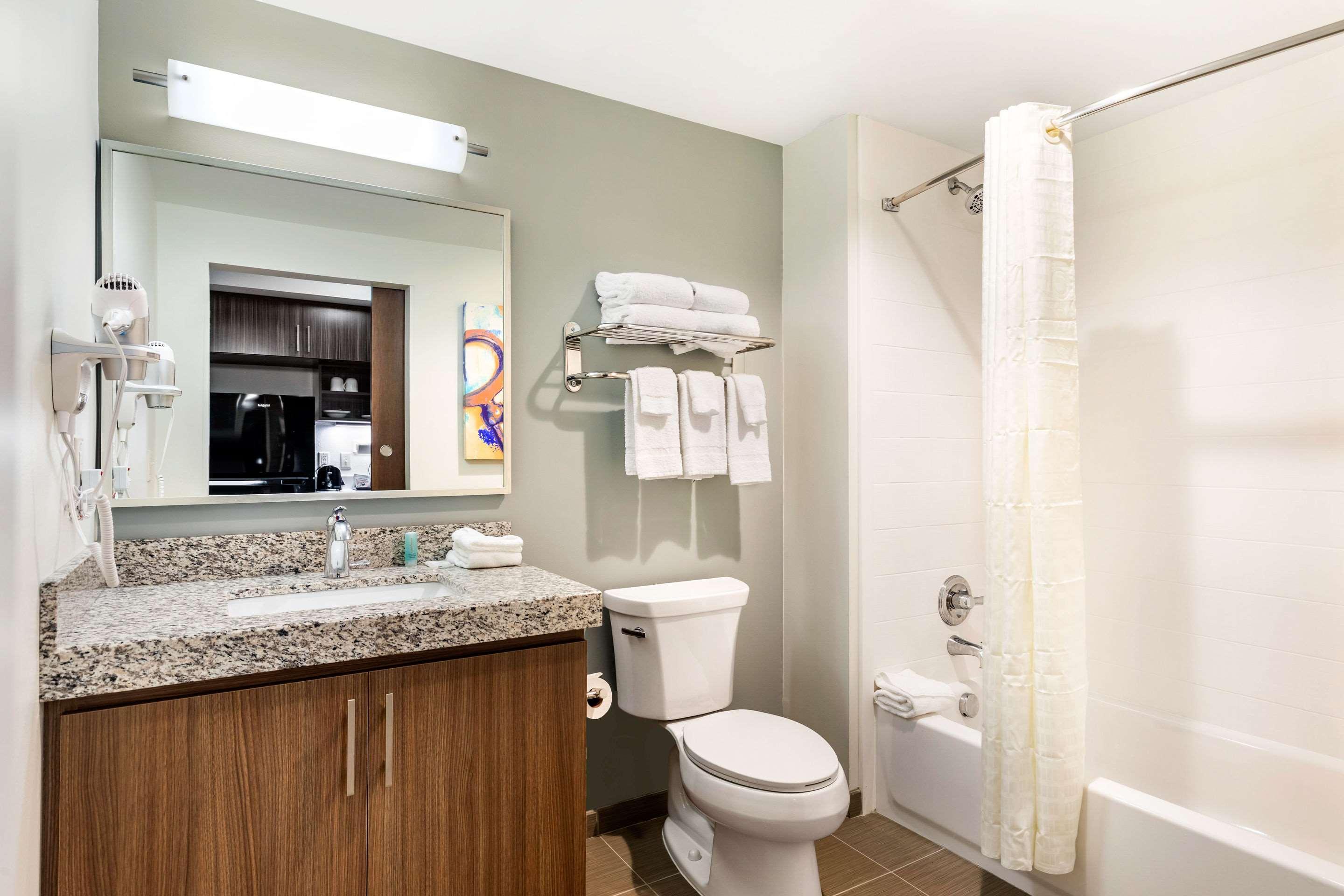 Mainstay Suites Lancaster Dallas South Екстер'єр фото
